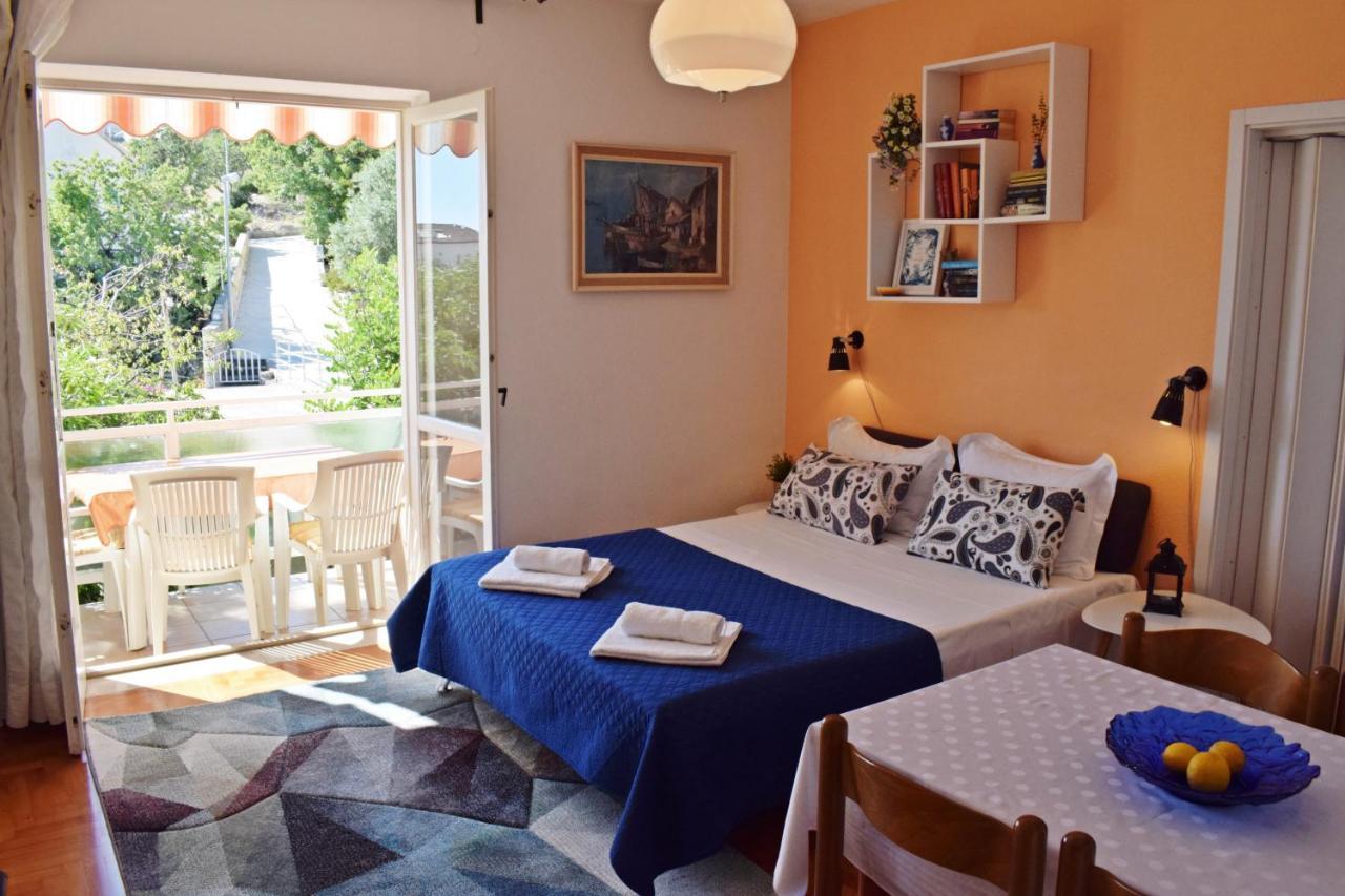 Close To Center, Quiet, With Parking Apartmán