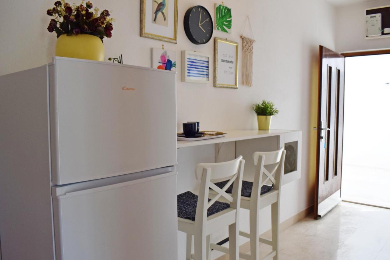 Apartment Close To Center, Quiet, With Parking *
